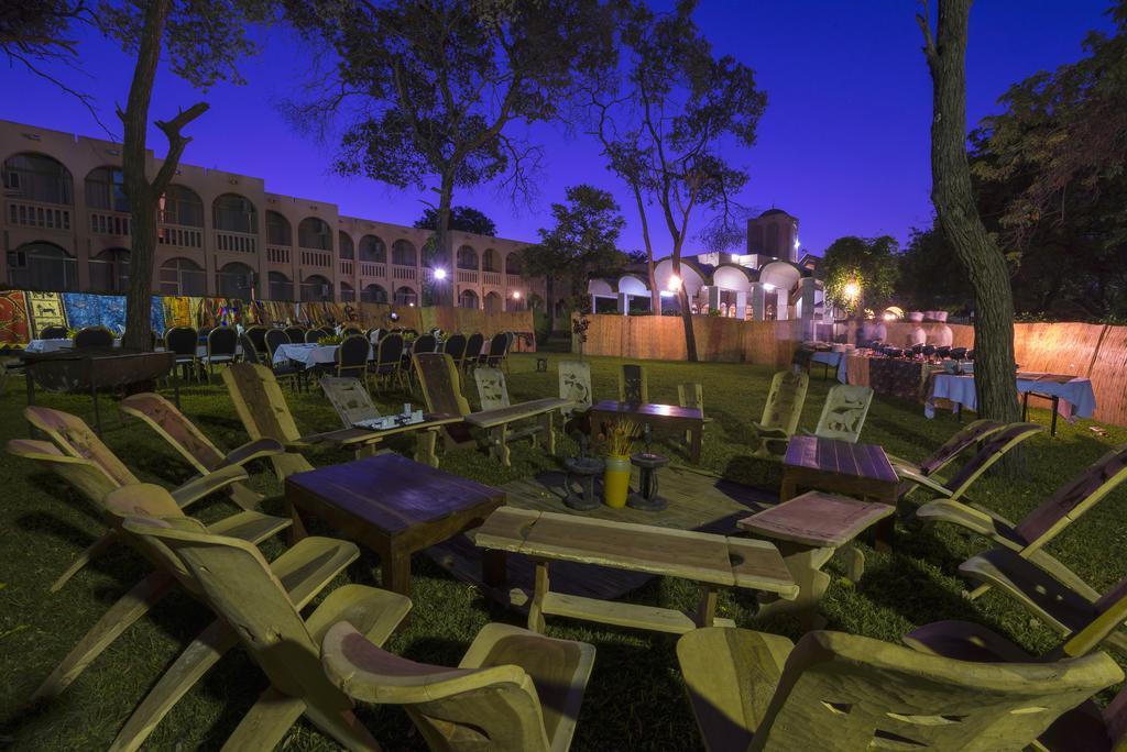 Victoria Falls Rainbow Hotel Exterior foto