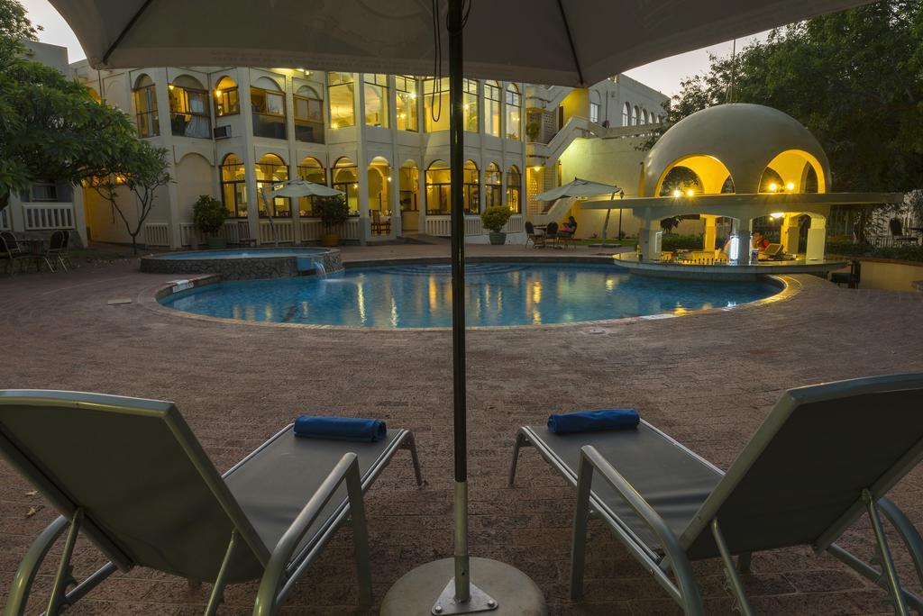 Victoria Falls Rainbow Hotel Exterior foto